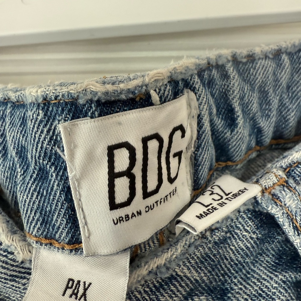 BDG Women's Distressed Blue Jeans - Picture 3 of 4
